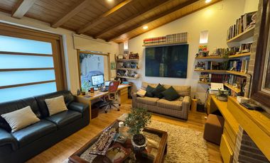ARRIENDO CASA EN SANTA ANA – ELEGANCIA CONTEMPORÁNEA EN UNA SOLA PLANTA