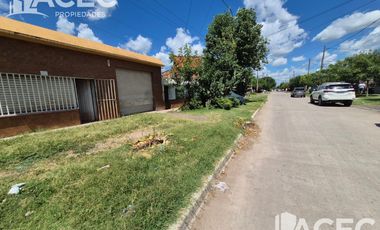 Venta- Galpón - barrio Godoy