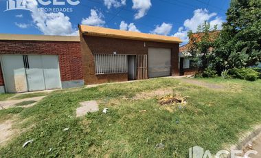 Venta- Galpón - barrio Godoy
