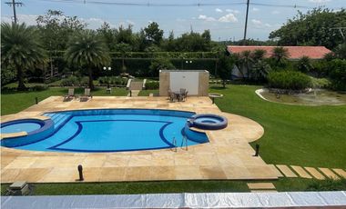 MANSIÓN EN VENTA EN LAS MERCEDES ALFAGUARA JAMUNDI
