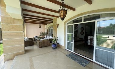 MANSIÓN EN VENTA EN LAS MERCEDES ALFAGUARA JAMUNDI