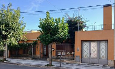 Casa en  Venta en calle Suipacha 120 de Carmen de Patagones