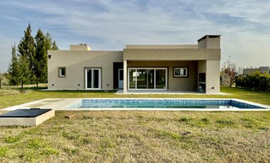 Casa en alquiler y venta Lagos de San Eliseo San Vicente