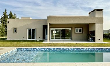 Casa en alquiler y venta Lagos de San Eliseo San Vicente