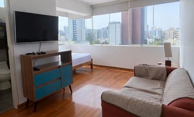 Departamento En Alquiler En Flora Tristán | Límite San Isidro | Cochera | Seguridad 24/7