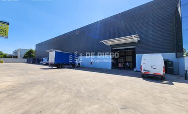 Alquiler Local / deposito 4100 m2 Pablo Podestá, Tres de Febrero.