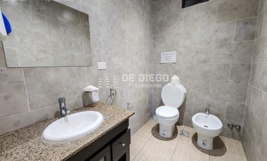 Alquiler Local / deposito 4100 m2 Pablo Podestá, Tres de Febrero.