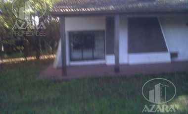 CASA 3 AMBIENTES EN GRAN LOTE