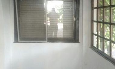 CASA 3 AMBIENTES EN GRAN LOTE
