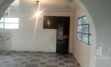 CASA 3 AMBIENTES EN GRAN LOTE