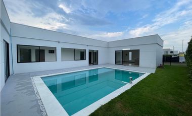 SE VENDE CASA NUEVA EN LA MORADA JAMUND- CLUB DE CAMPO LA MORADA