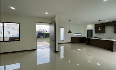 SE VENDE CASA NUEVA EN LA MORADA JAMUND- CLUB DE CAMPO LA MORADA
