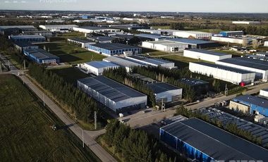 Deposito en Alquiler y venta 6000 m2 en Polo Industrial Ezeiza, GBA Sur