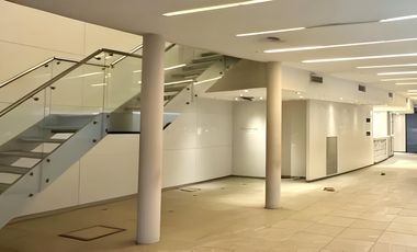 VENTA LOCAL COMERCIAL AMPLIA MARQUESINA - CENTRO DE SAN MIGUEL