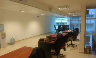 Oficinas comerciales a 2 cuadras de la plaza San Martín barrio Centro