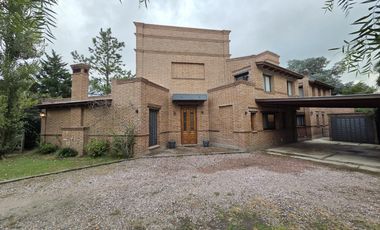 VENTA | IMPORTANTE PROPIEDAD | COUNTRY CAMPOS DEL VIRREY