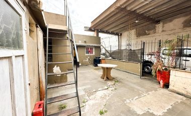 Venta de Galpón + Vivienda en Villa Gobernador Gálvez