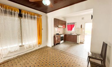 Venta de Galpón + Vivienda en Villa Gobernador Gálvez