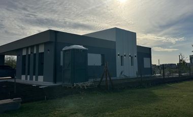 Casa en Countries/B.Cerrado (Berazategui)