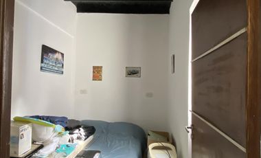 Casa de 2 dormitorios en Parque Sicardi en Venta