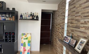 Casa de 2 dormitorios en Parque Sicardi en Venta
