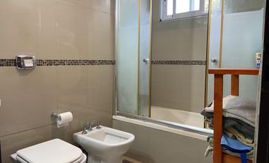 Casa de 2 dormitorios en Parque Sicardi en Venta