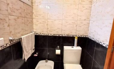 Un triplex en excelentes condiciones!!