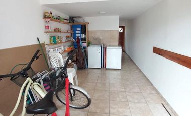 Un triplex en excelentes condiciones!!