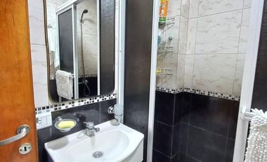 Un triplex en excelentes condiciones!!