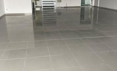 Oficina en Alquiler en Diva de Gama - 200 m2