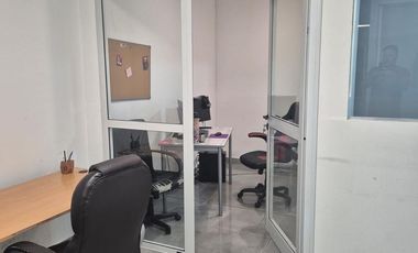 Oficina en Alquiler en Diva de Gama - 100 m2