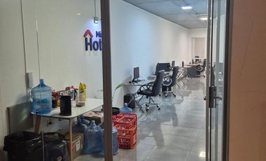 Oficina en Alquiler en Diva de Gama - 100 m2