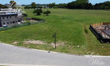 Venta - Lote en La Providencia - Sector Golf IV