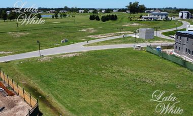 Venta - Lote en La Providencia - Sector Golf IV