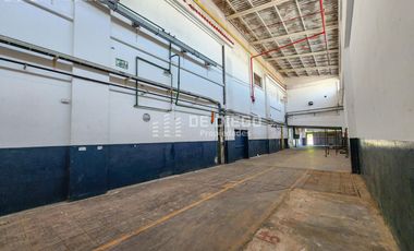 Alquiler Depósito 1000 M2 con rociadores / sprinklers en predio con seguridad Hurlingham