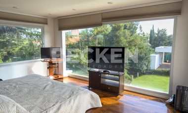 Casa en Las Delicias Lote central, excelente ubicación, impecable