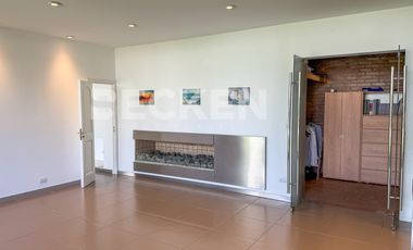 Casa en Las Delicias Lote central, excelente ubicación, impecable