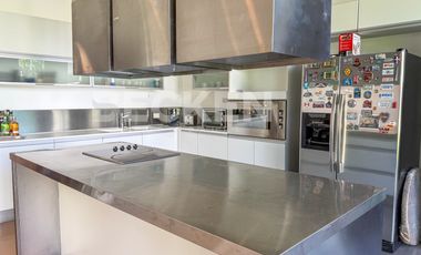 Casa en Las Delicias Lote central, excelente ubicación, impecable
