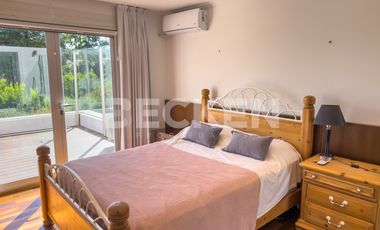Casa en Las Delicias Lote central, excelente ubicación, impecable