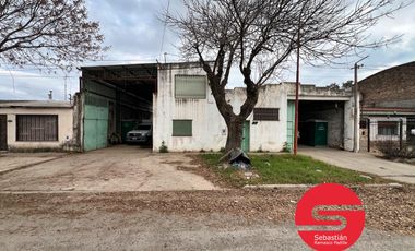 Galpón en  Villa Gobernador Gálvez Venta excelente ubicación