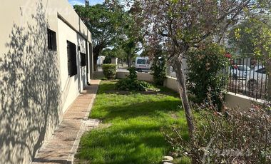 Casa de 3 Dormitorios - Argüello