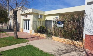 Casa en  venta en Rafaela, Barrio 30 de Octubre