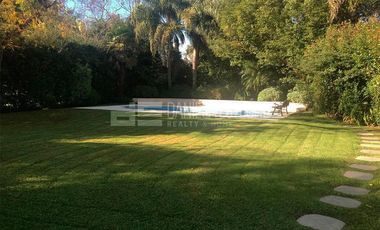 D. Esteche Realty