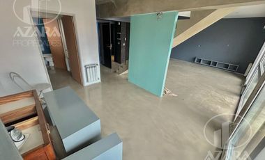 Departamento TIPO LOF  EN TRES PLANTAS  CON COCHERA EN VENTA