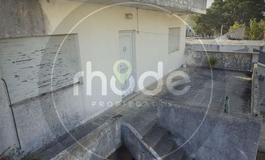 Galpón, mas local y 2 unidades funcionales en Santa Teresita - Calle 4 e/ 37 y 38