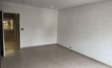Excelente establecimiento Industrial con 554 m2 cubiertos en Pablo Nogues