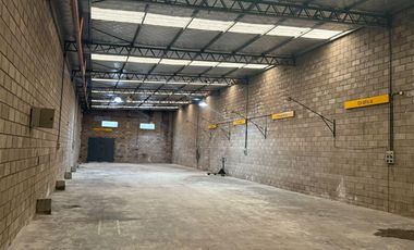 Excelente establecimiento Industrial con 554 m2 cubiertos en Pablo Nogues