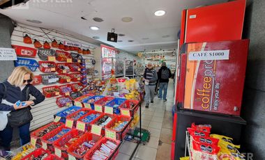 Dos locales con oficinas en planta alta en excelente zona comercial