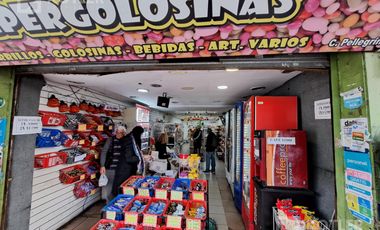 Dos locales con oficinas en planta alta en excelente zona comercial