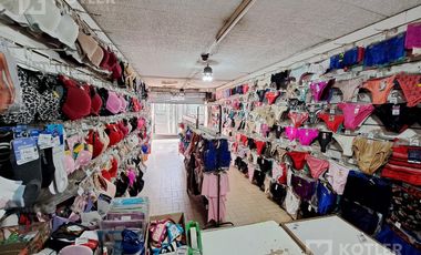 Dos locales con oficinas en planta alta en excelente zona comercial